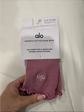 NWT alo yoga socks